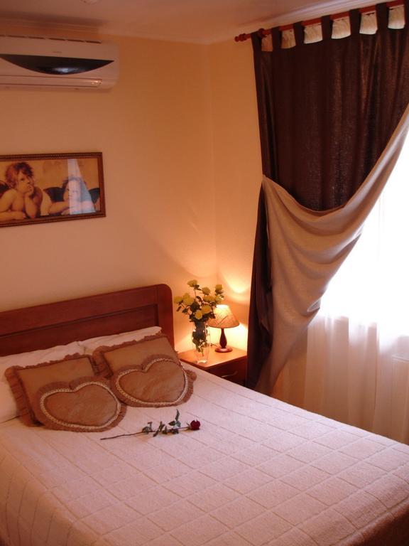 Sinay Hotel Poltava Dış mekan fotoğraf